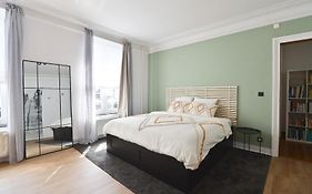 La Chambre De Sam - Chambre Lit 180 Avec Sdb Privee Proche Centre Ville
